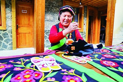 笑容，绽放在雪域高原——四川甘孜藏族自治州脱贫记