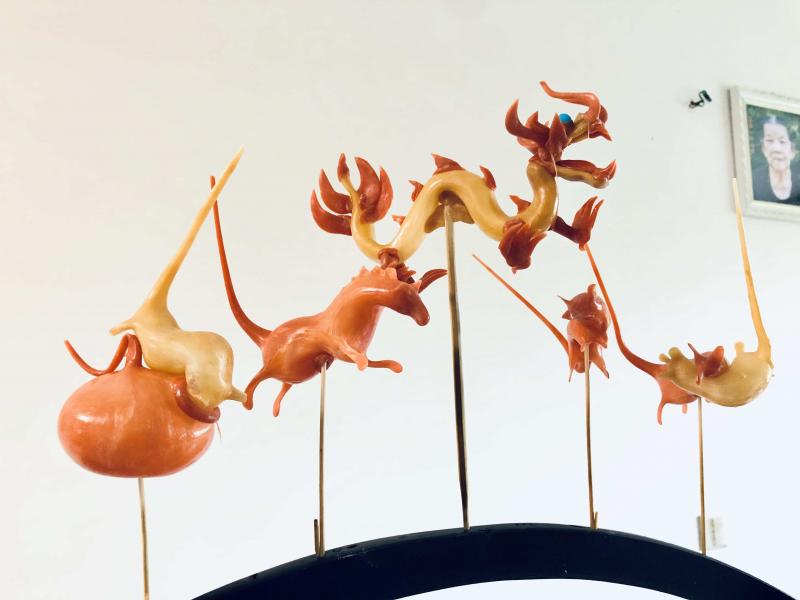 市中区黄氏吹糖人:七旬老人六十年的坚守