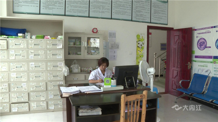 驻村医生 (1)[00-00-04][20200623-144457195].jpg