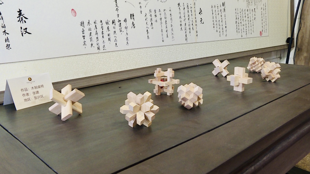 281621_1593147054738486.jpg 3.jpg