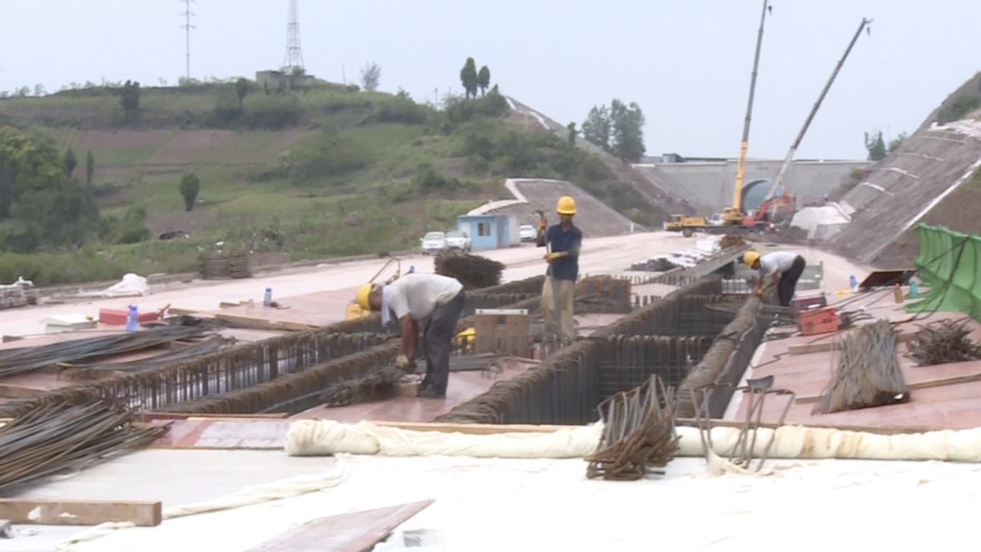 281698_1593227914718241.jpg 工期3.jpg