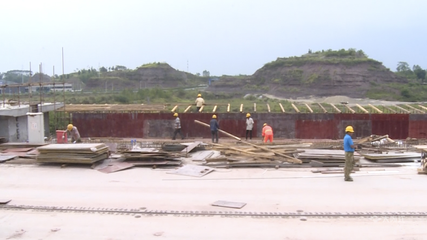 281698_1593227925272754.jpg 工期4.jpg