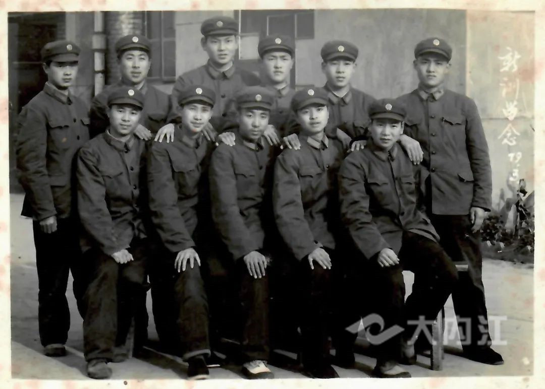 74005_1592791291354991.jpg 消防父子 (4).jpg