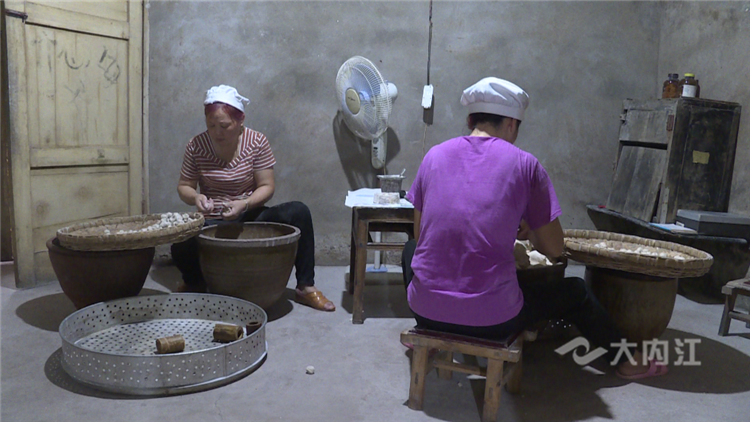 280037_1595597896125519.png QQ图片20200724213424.png