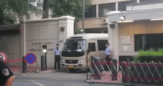 281621_1595814507654009.gif