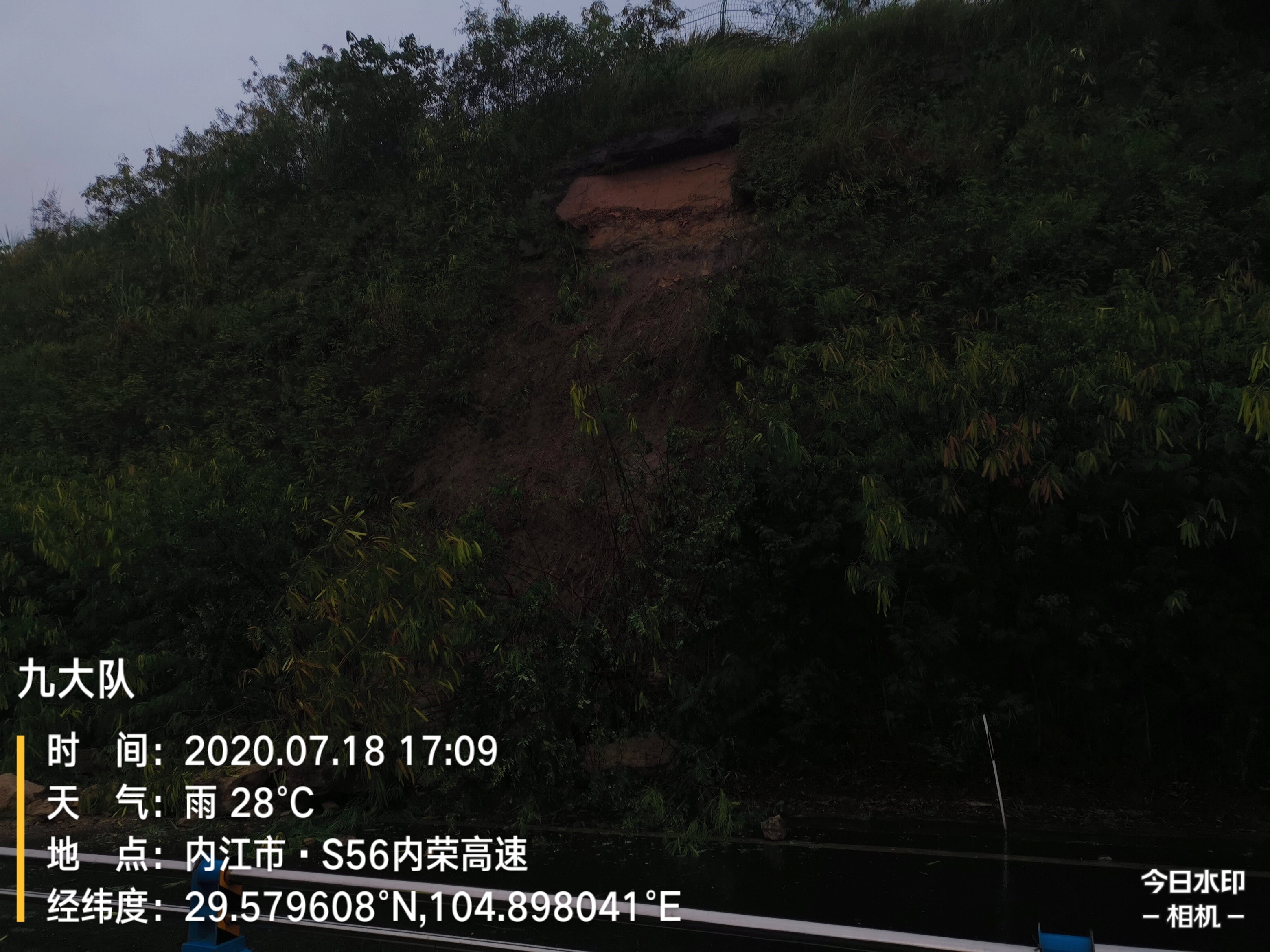 281698_1595063715300132.jpg 281698_1595063715300132.jpg