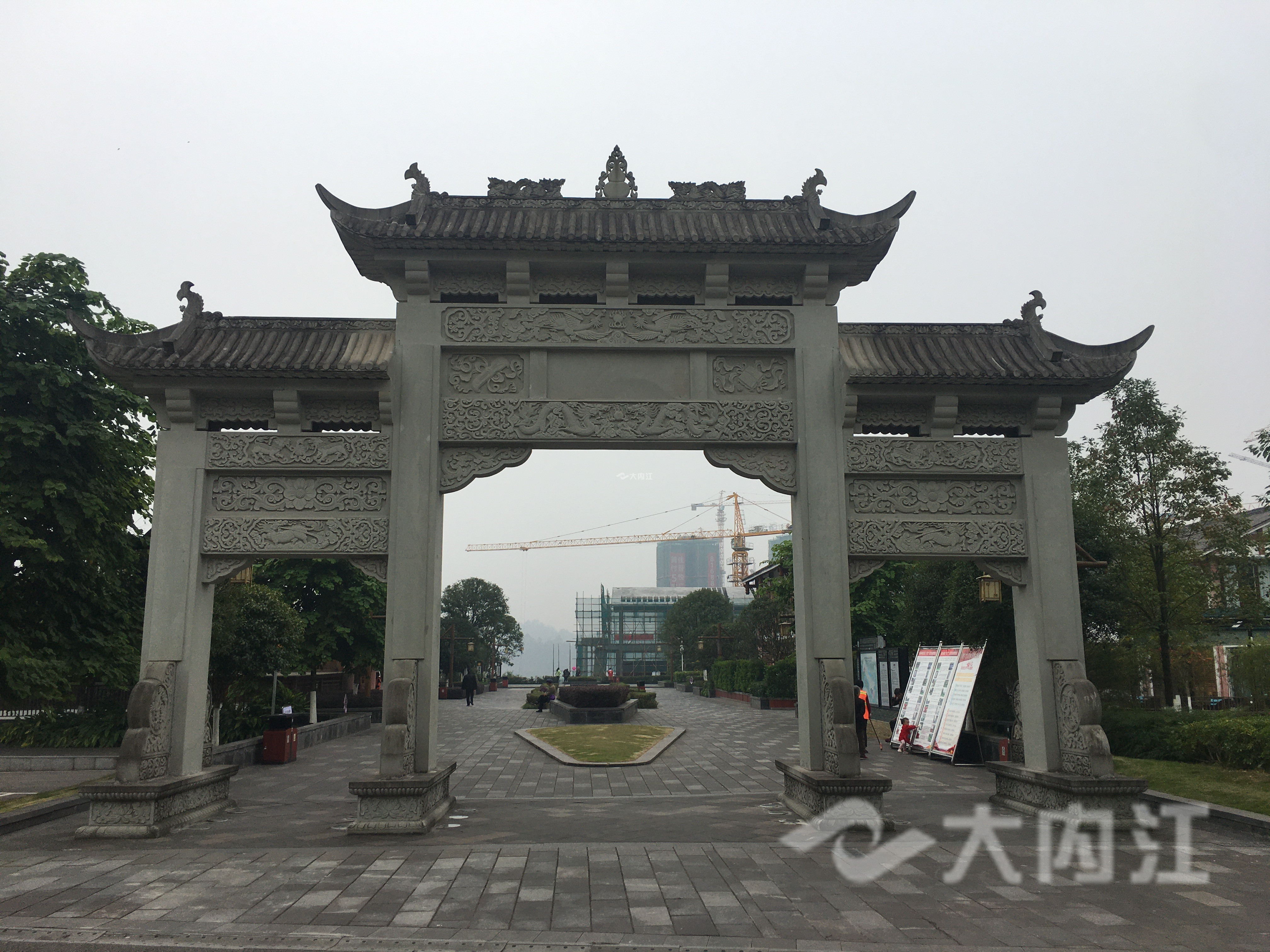 269955_1603764152475240.jpg IMG_7615.jpg