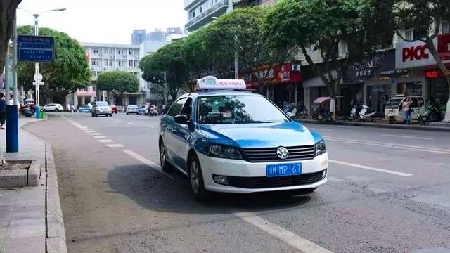 281877_1603192220542472.jpg 1.jpg