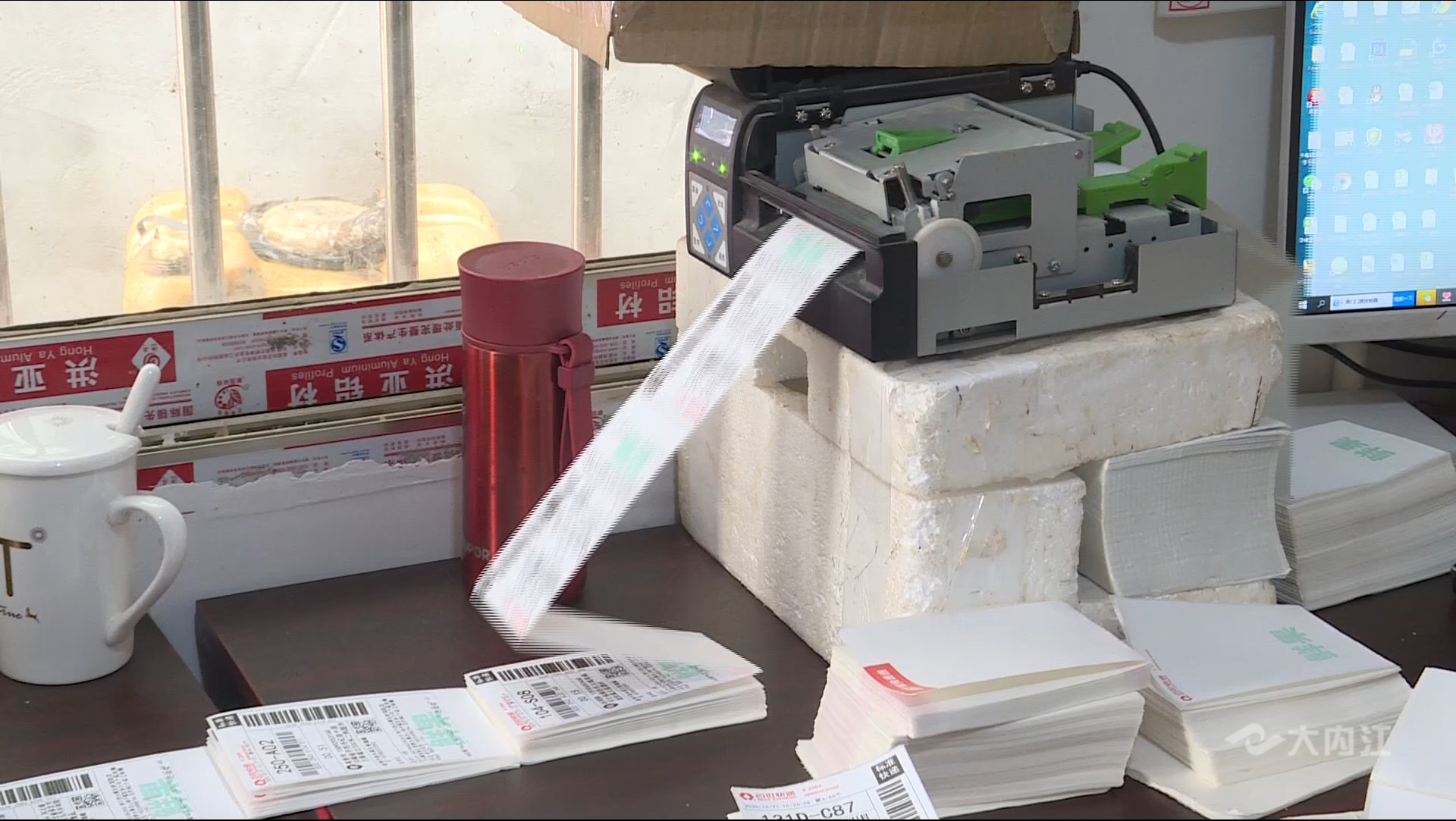 281877_1603357629842531.jpg 05.JPG