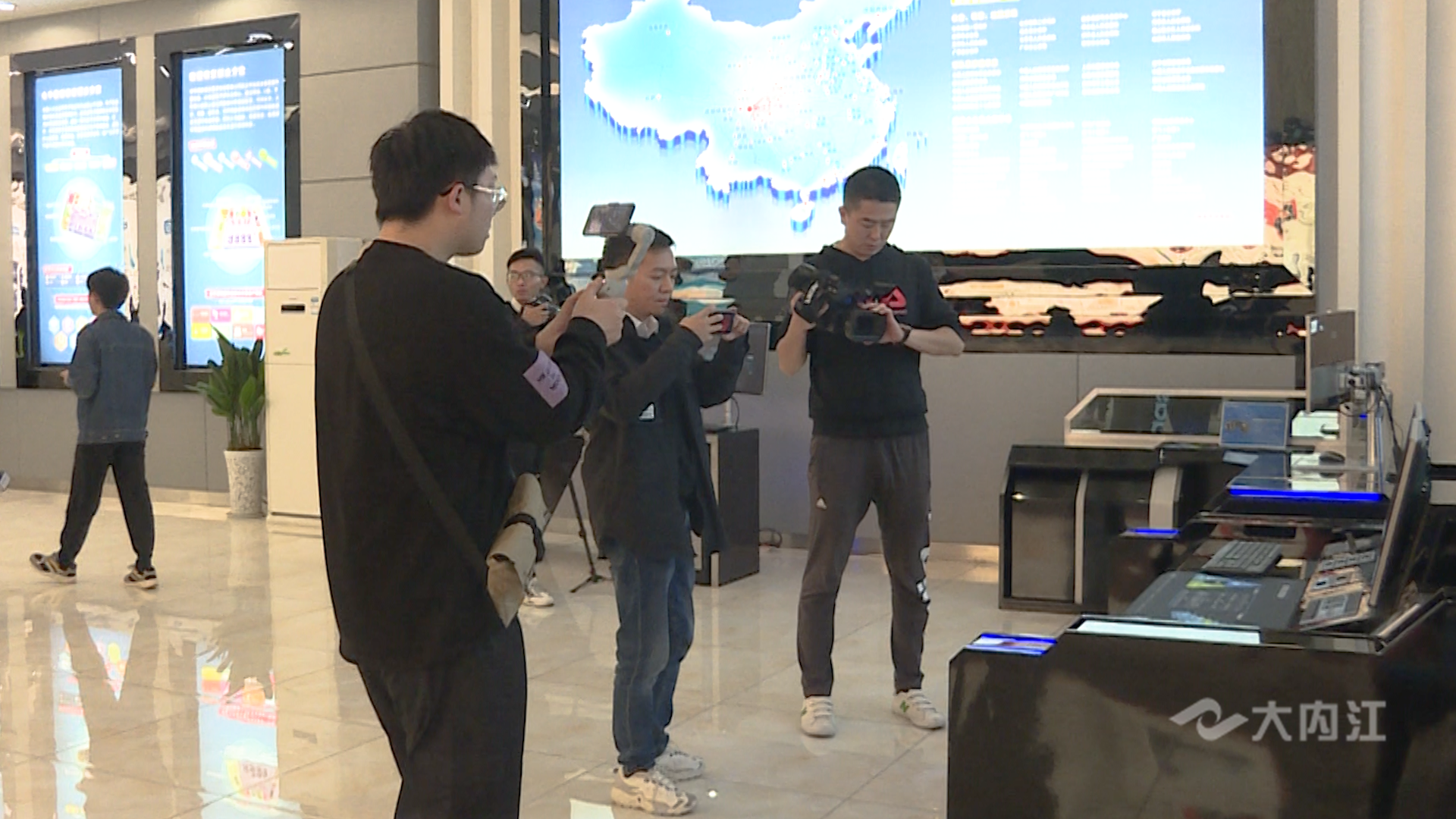 282377_1605753828126426.png 新闻8.png