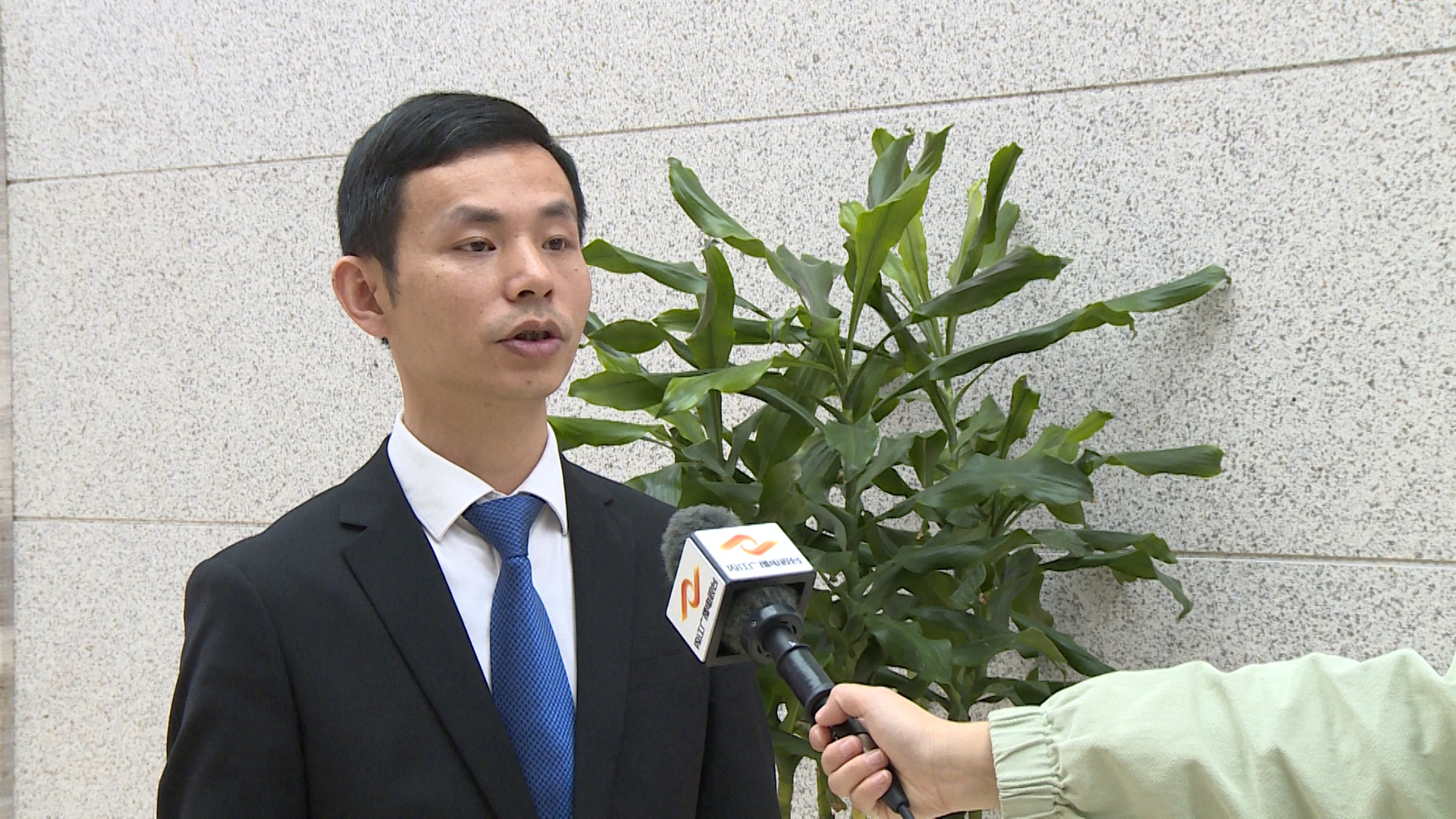 282377_1605773226758727.jpg 市经信局机关党委书记补江.jpg