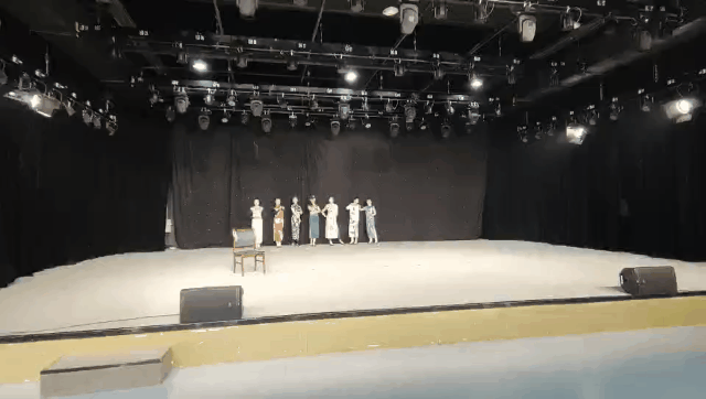 269955_1608894570317804.gif 9.gif