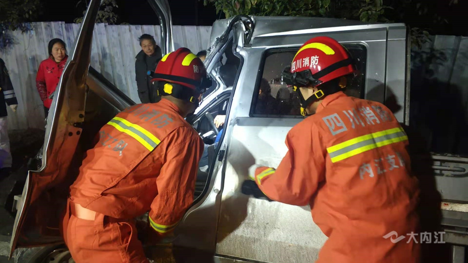 282022_1606902219384846.jpg 展开救援 (1).jpg