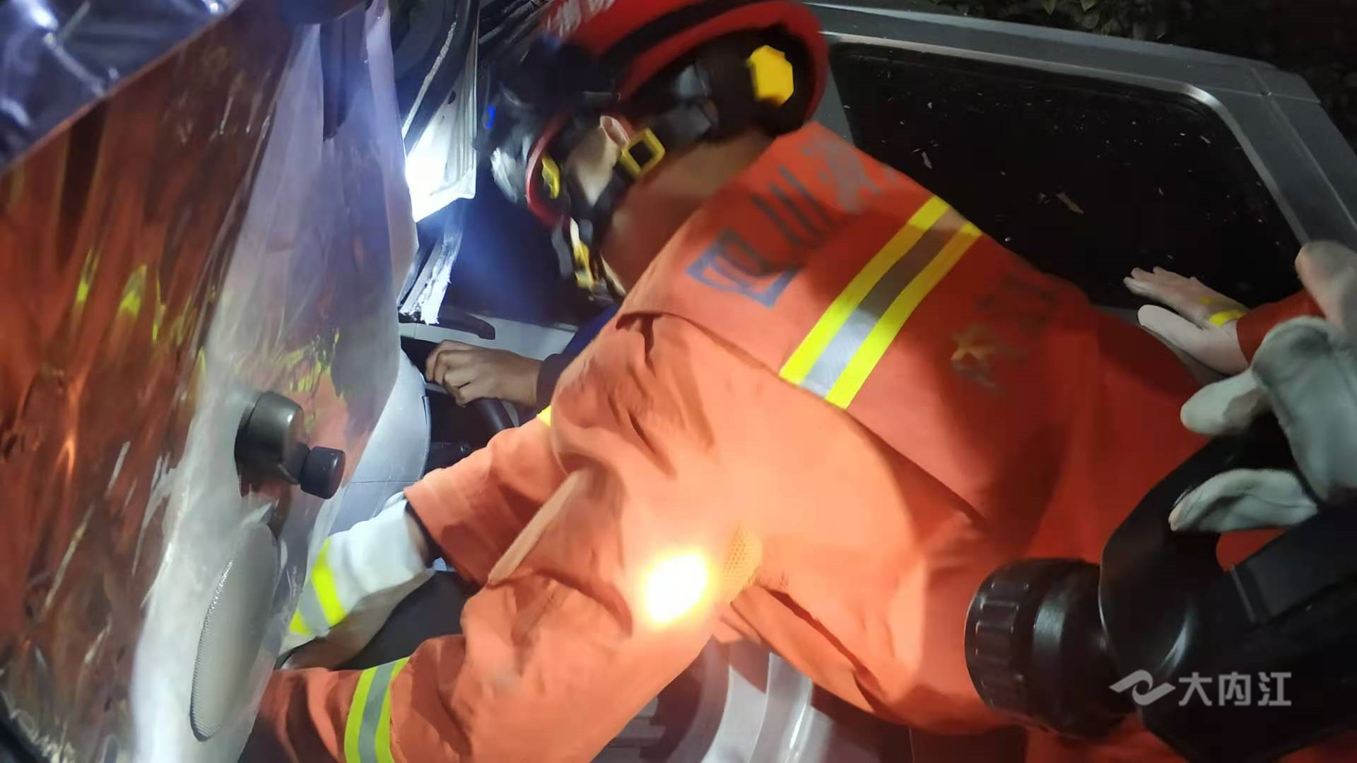 282022_1606902315503016.jpg 展开救援 (2).jpg