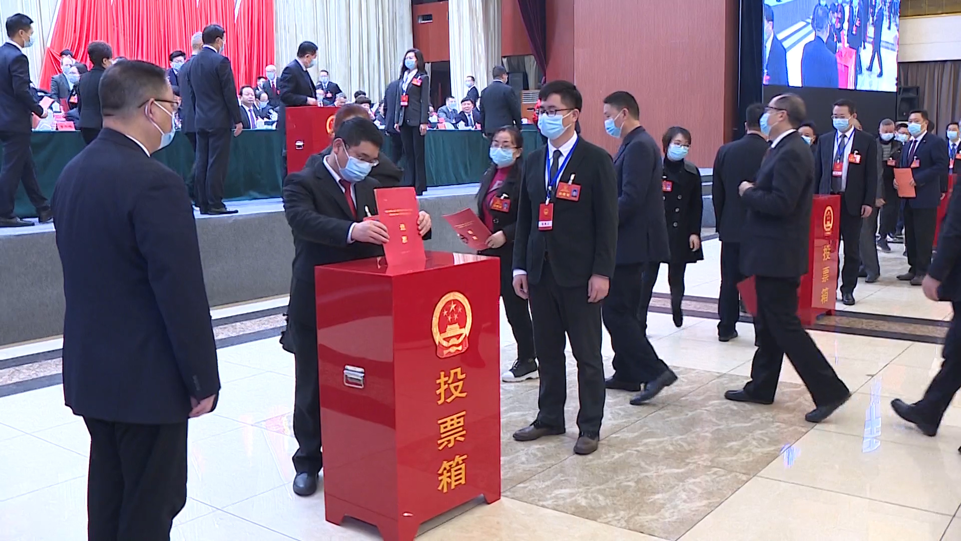 269955_1611464585865427.jpg 02.jpg