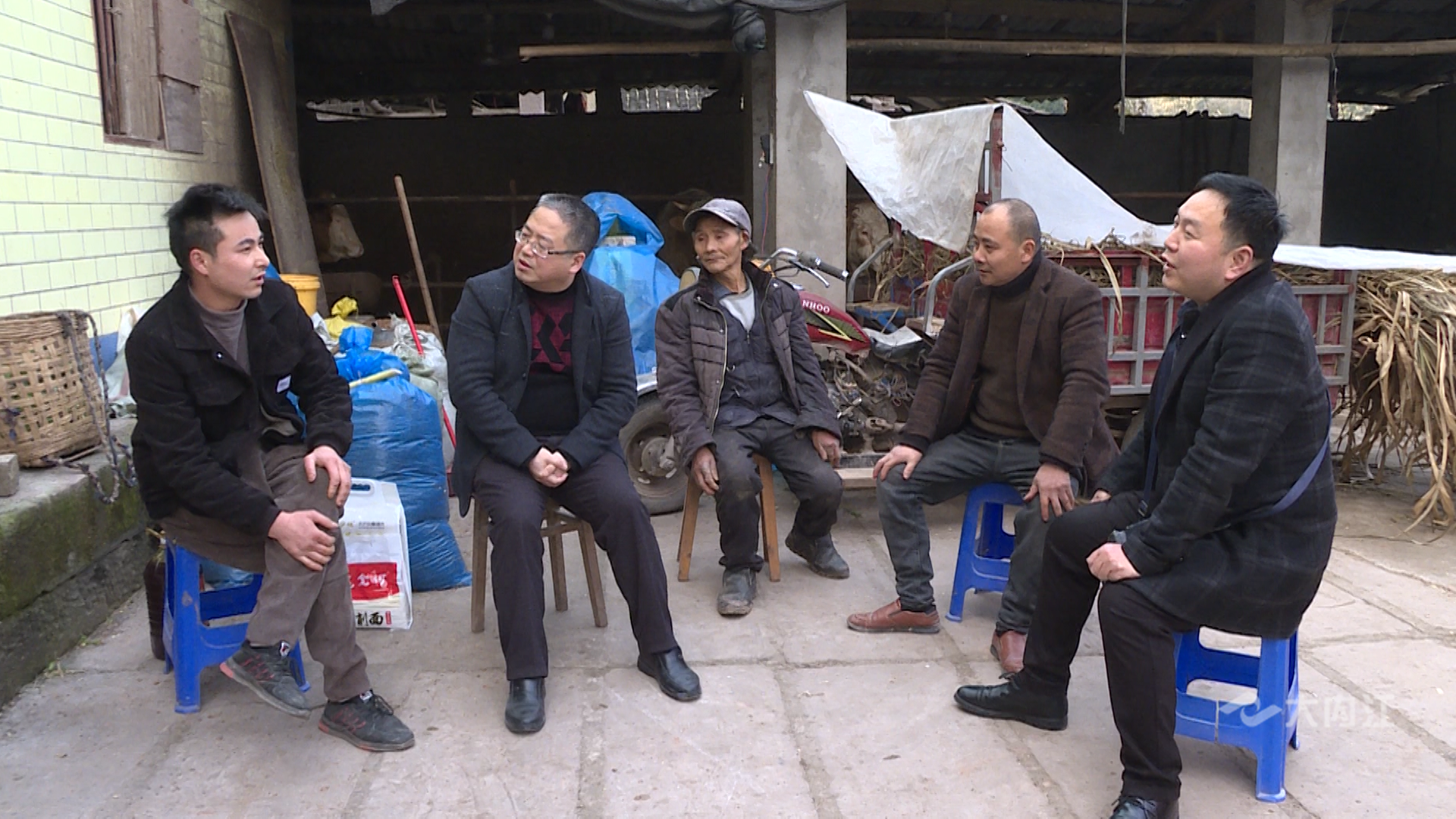 281876_1611544603988477.bmp 702_6050_01.00_02_26_16.静止008.bmp