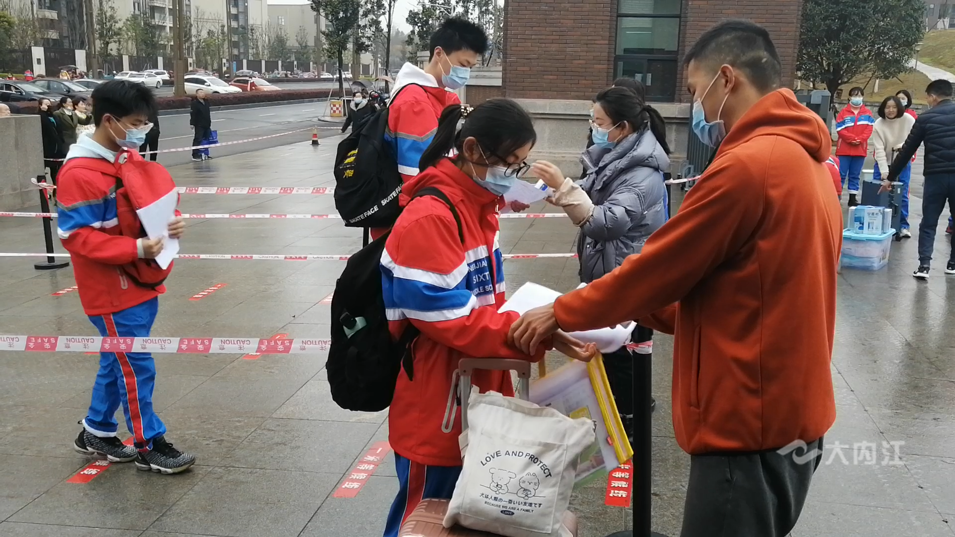 282377_1614575929758884.png 新学期12.png