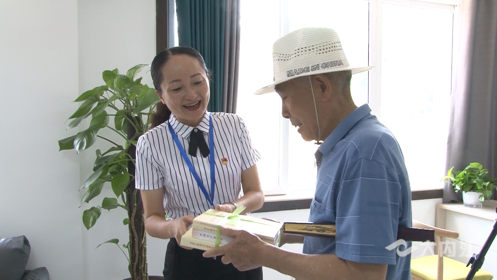 282035_1627097657629827.jpg 14.jpg