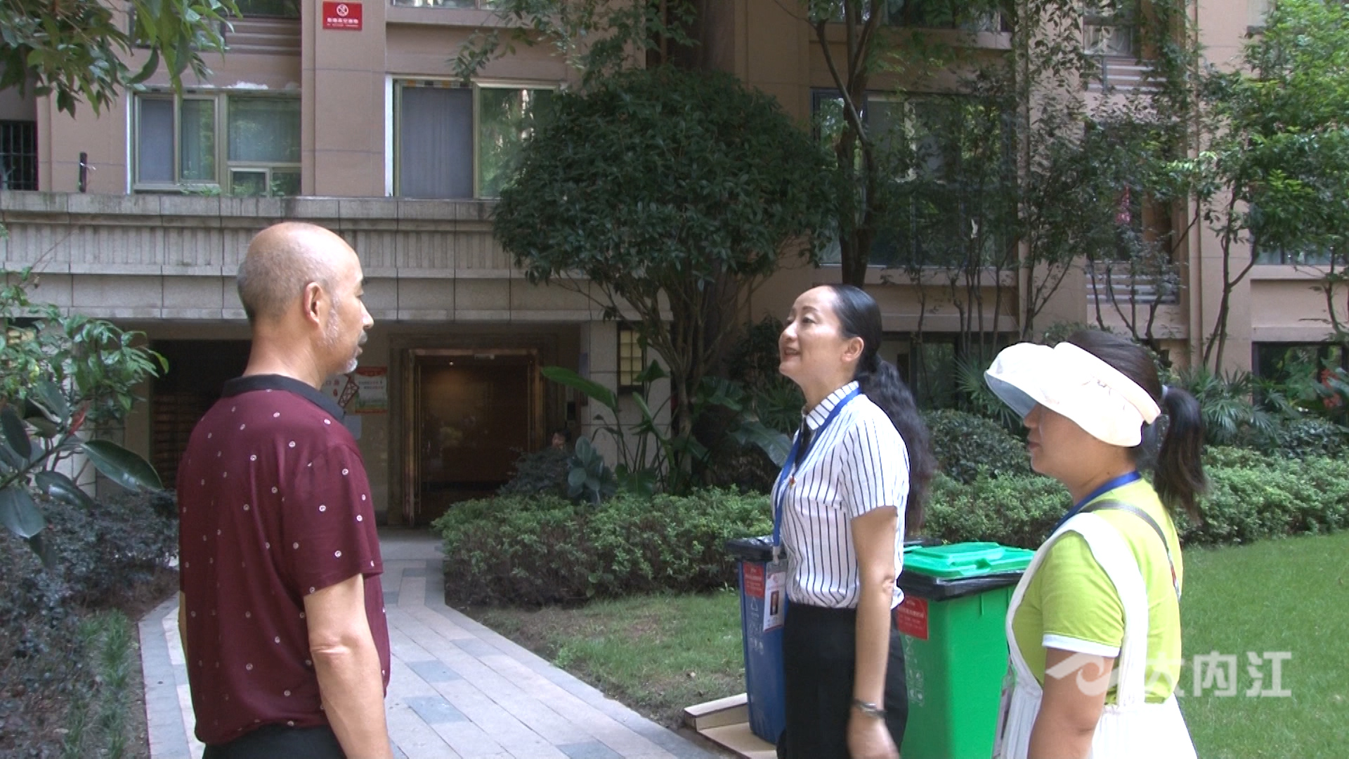 282035_1627097772997560.jpg 18.jpg