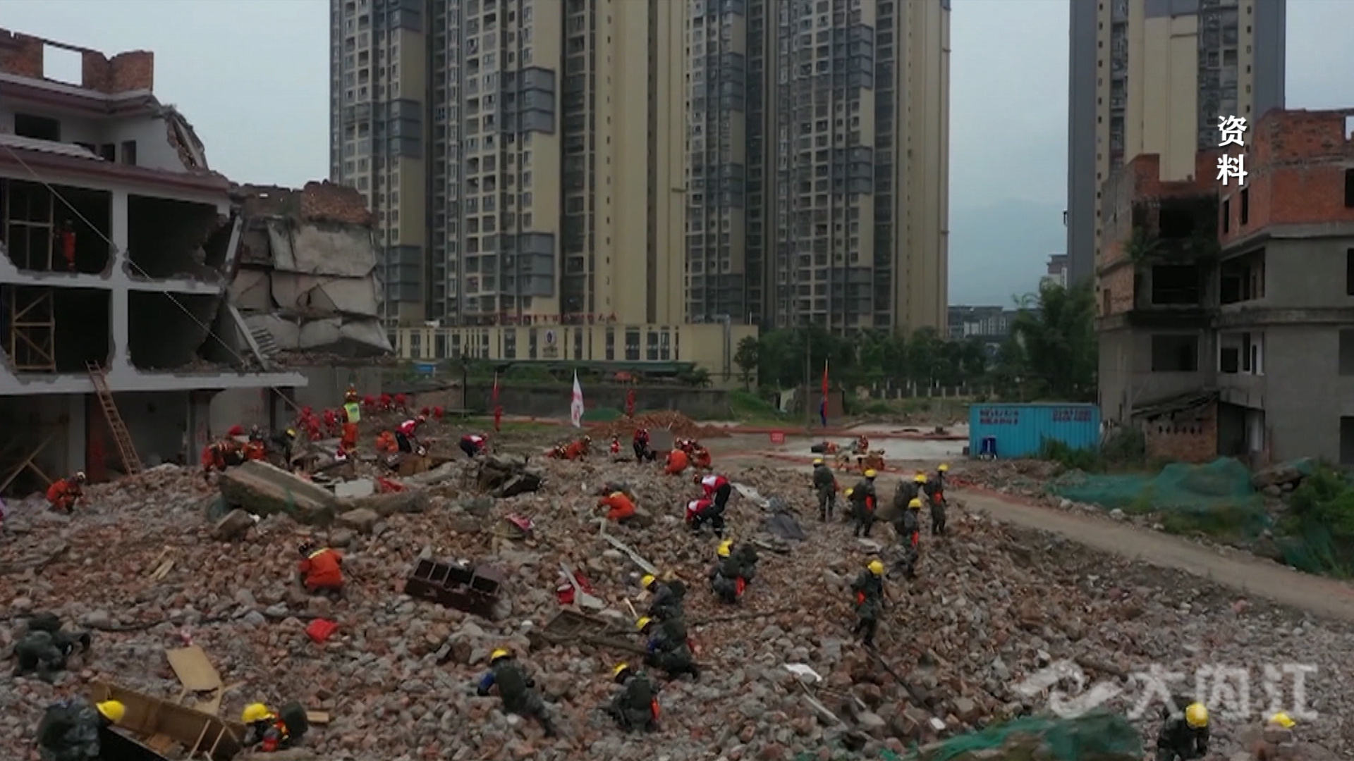 286258_1627630827453934.jpg 00d67aff03cbf9be689e0d577187190.jpg