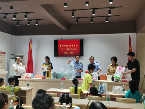 六一儿童节关爱留守儿童、困难儿童志愿服务.jpg