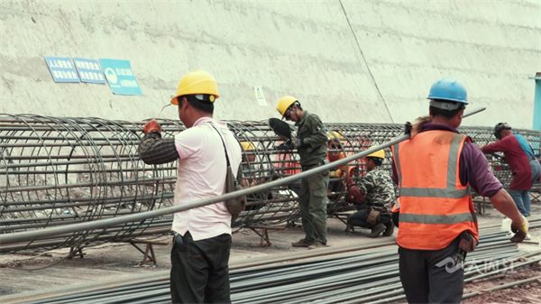 286033_1651465574118617.png 假期不停工8.png